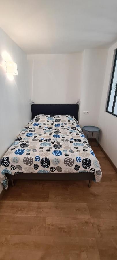 Apartment Perle Rare A 250m De La ! Climatise Avec Parking, Balcon & Wifi