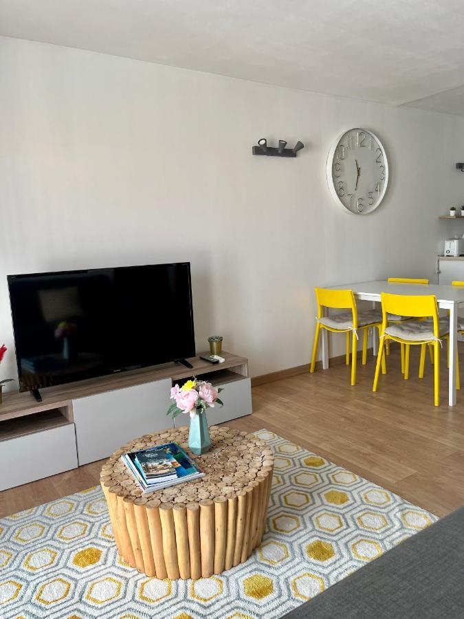 Perle Rare A 250m De La ! Climatise Avec Parking, Balcon & Wifi Apartment *